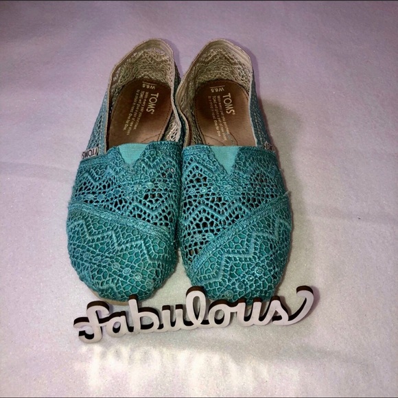 Tie dye Toms Slip on Shoes size 6.5 Teal Color - Picture 2 of 6